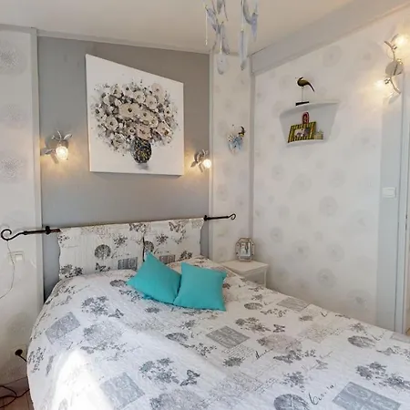Chalet Des Pins Chalet *