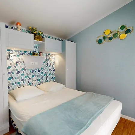 Chalet Des Pins * La Chaize-Giraud